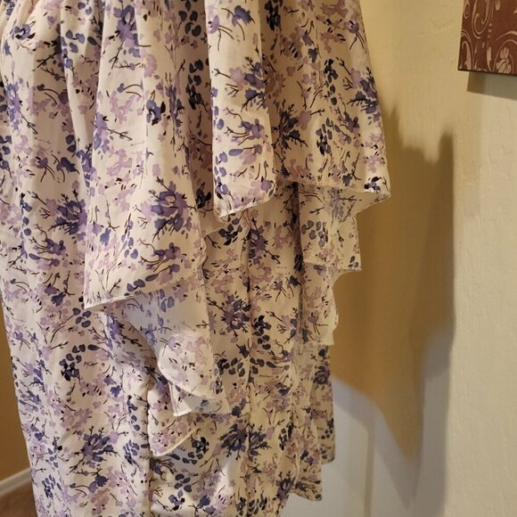 Bishop + Young Flutter sleeve Floral Blouse NWOT Size Small Cream/Blue - Picture 6 of 14